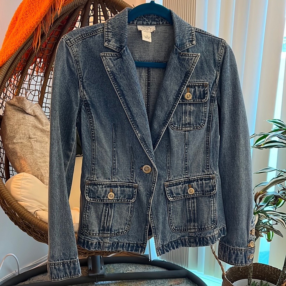 Ann Taylor Loft fitted Denim Jacket